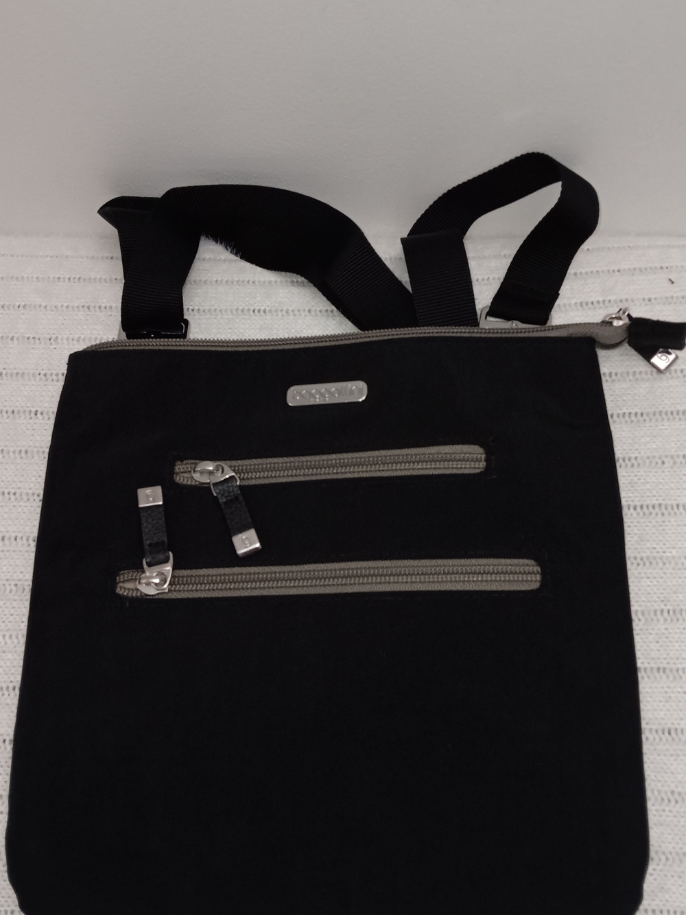 Baggallini Black Crossbody Bag with Silver Zippers